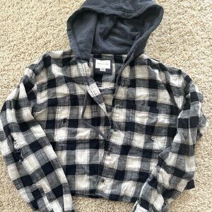 American Eagle Outfitters Black and White Plaid hooded flannel. Cropped